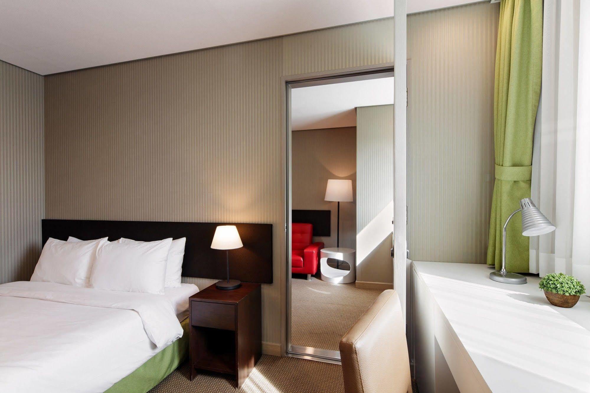 Ramada Encore By Wyndham Seoul Dongdaemun Exterior foto